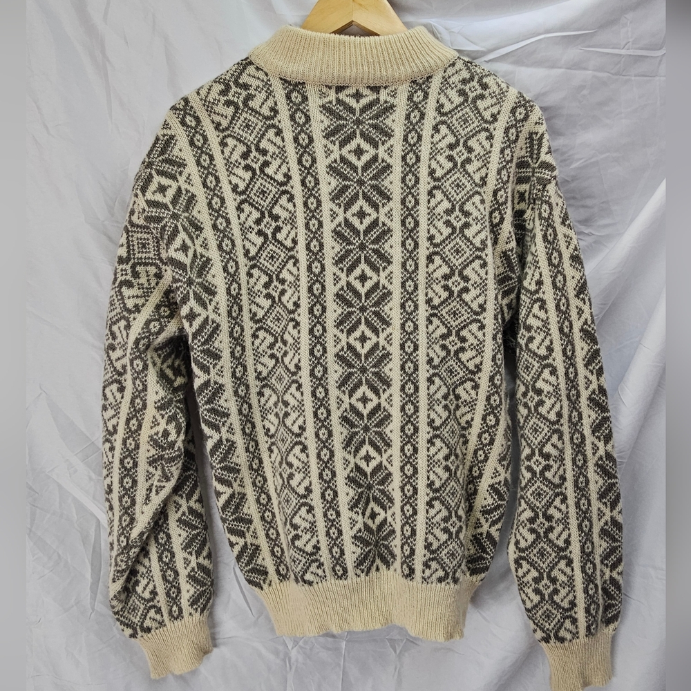 Vintage 100% wool sweater